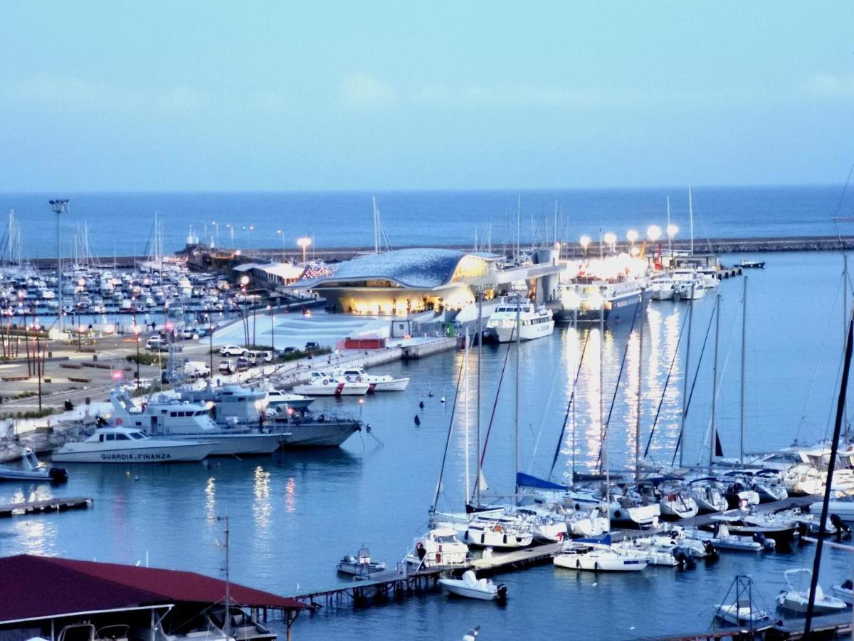 Apartmán Casa D'Amare Salerno Exteriér fotografie