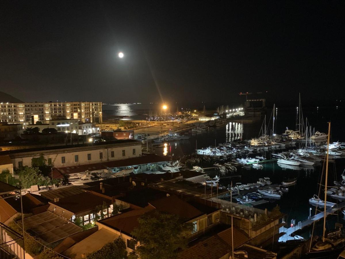 Apartmán Casa D'Amare Salerno Exteriér fotografie